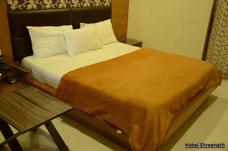 Hotel Shreenath Ahmedabad Exterior photo